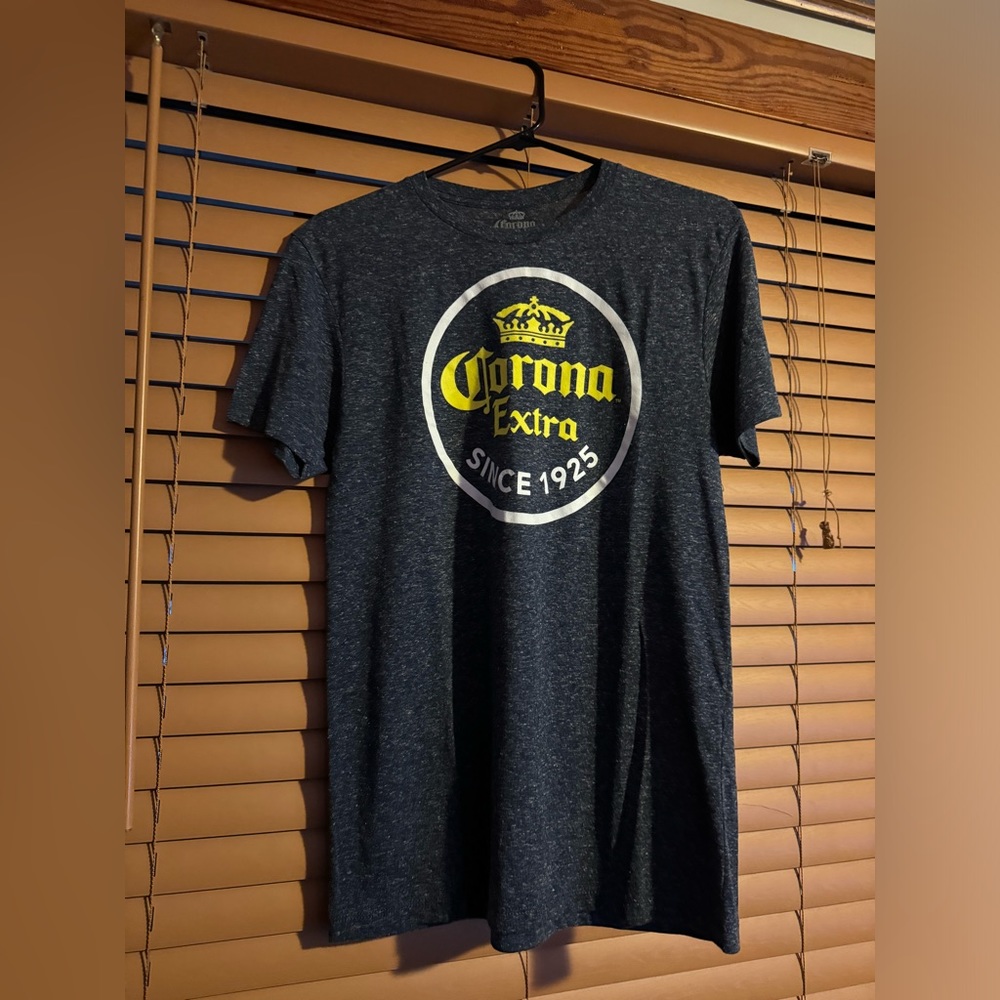 Oversized graphic tee